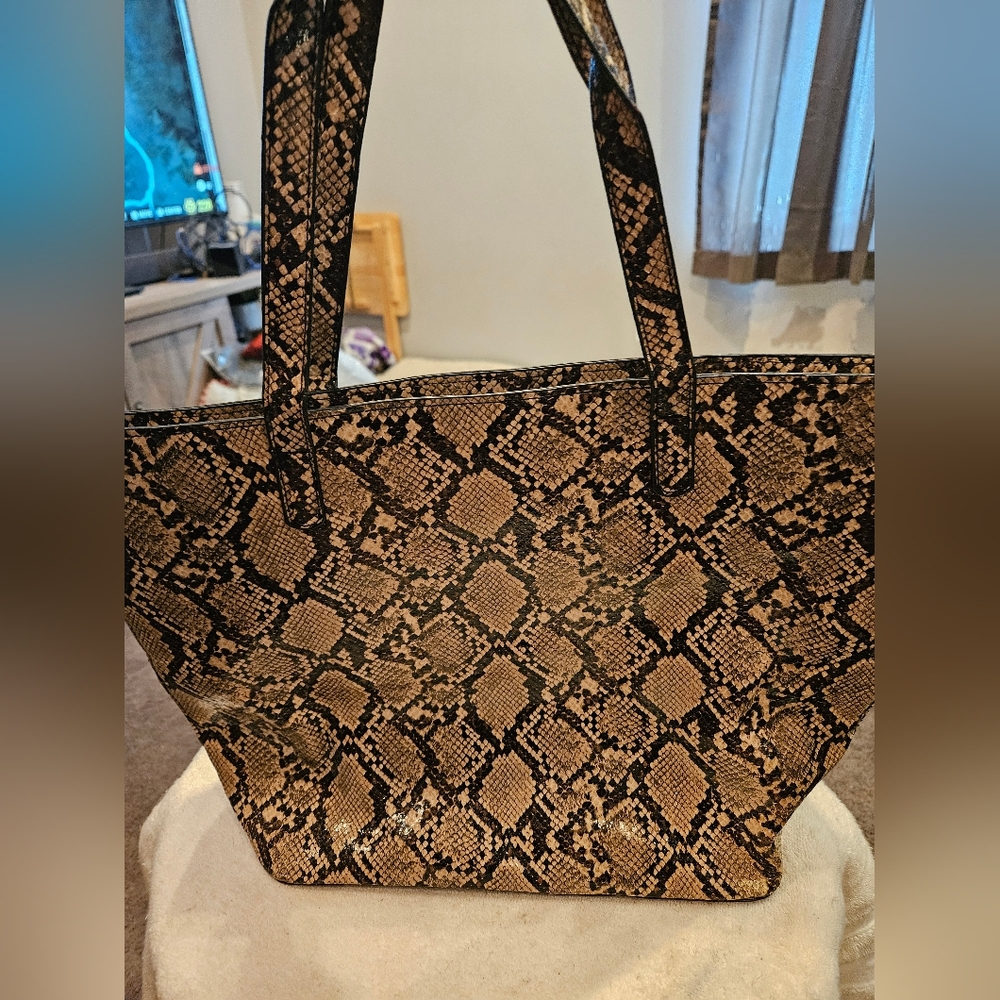 LULU'S TOTE BAG